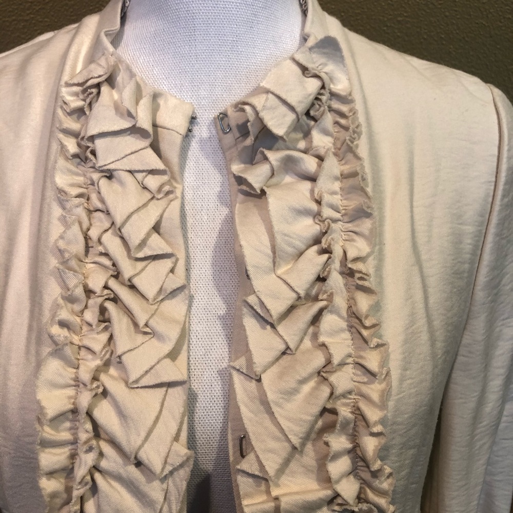 BCBGMaxAzria XS Cream Ruffle Jacket - Picture 3 of 6